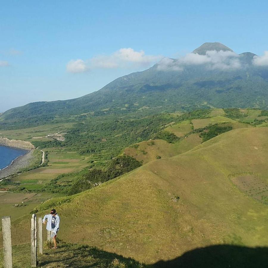 Florabells Iraya Guest House - Batanes Basco Εξωτερικό φωτογραφία